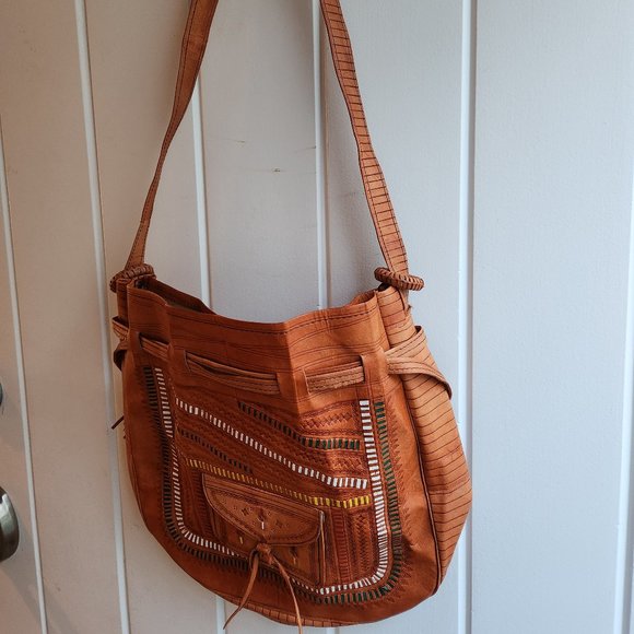 handmade tooled leather purse - Picture 3 of 5